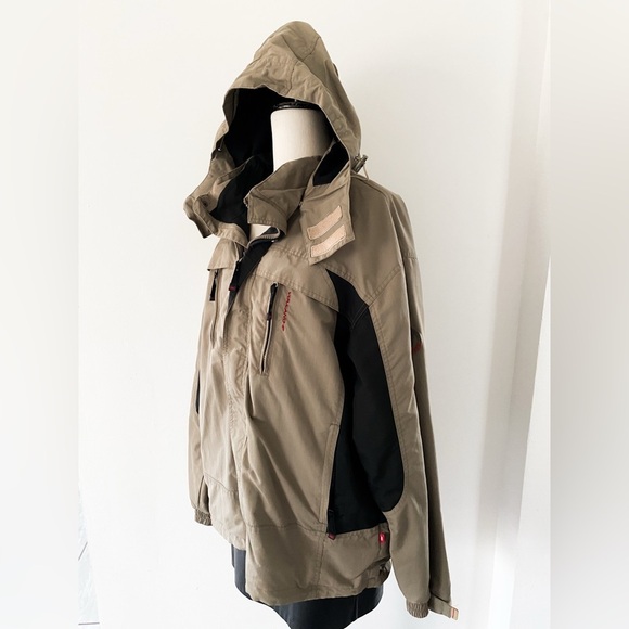 Volcano Activewear Men’s Technical Jacket – Size XL - Picture 3 of 10